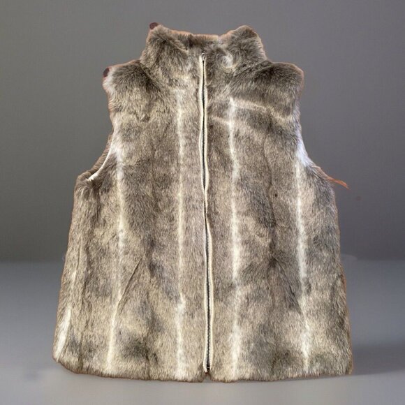 🔥 ‼️ NWOT LISA INTERNATIONAL Women’s Vest Jacket Faux Fur Size M NICE SO SOFT ! - Picture 1 of 13